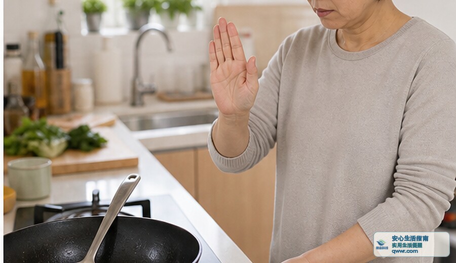 剩米饭发硬发酸 先别炒一炒