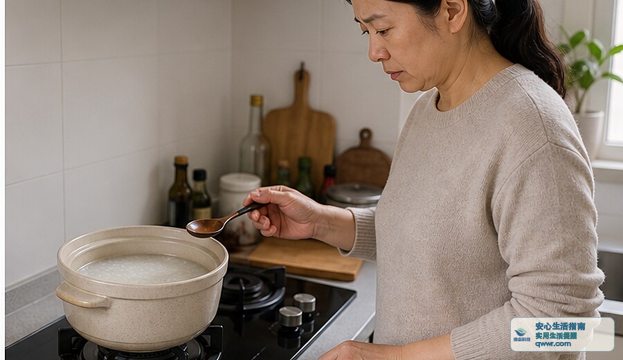 剩粥表面发稀 先别再加料煮