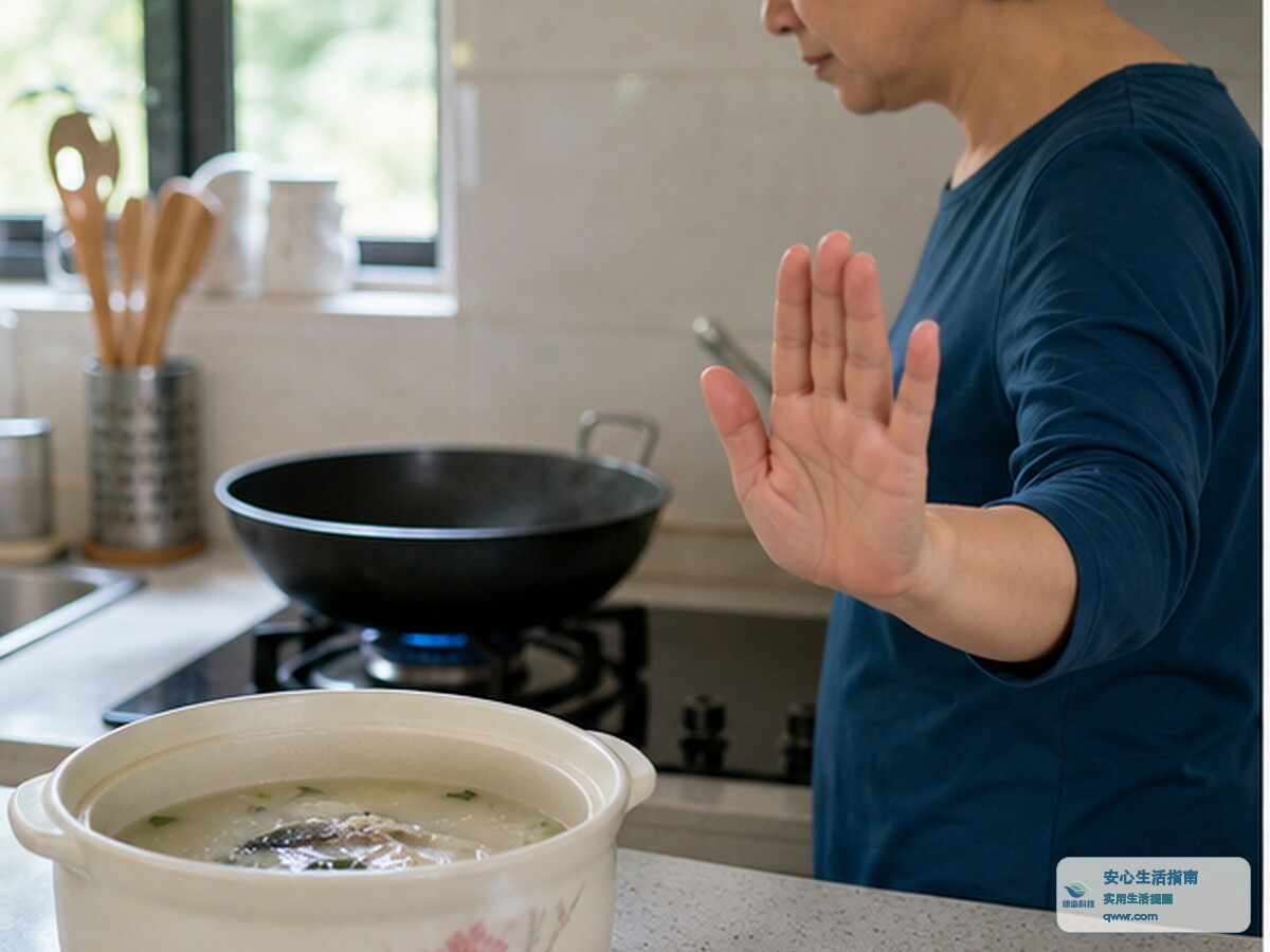剩鱼汤发酸 先别再煮开喝