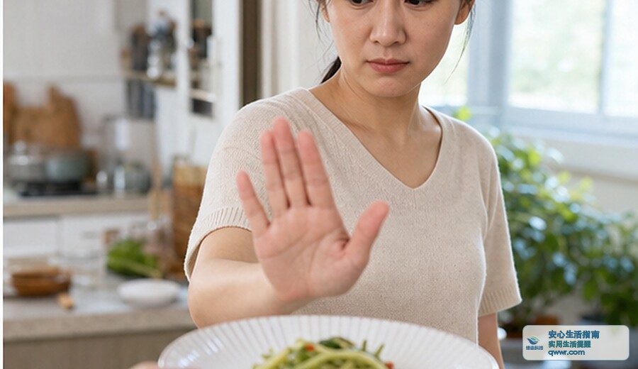 隔夜凉拌菜出水发黏 先别再端上桌